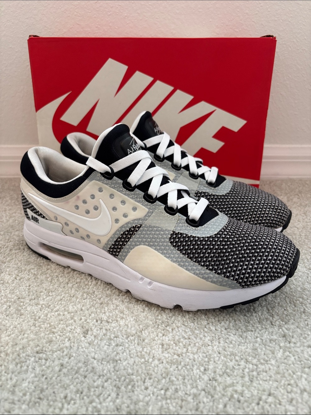 Nike Men’s Sneakers — Black, White & Light Gray
